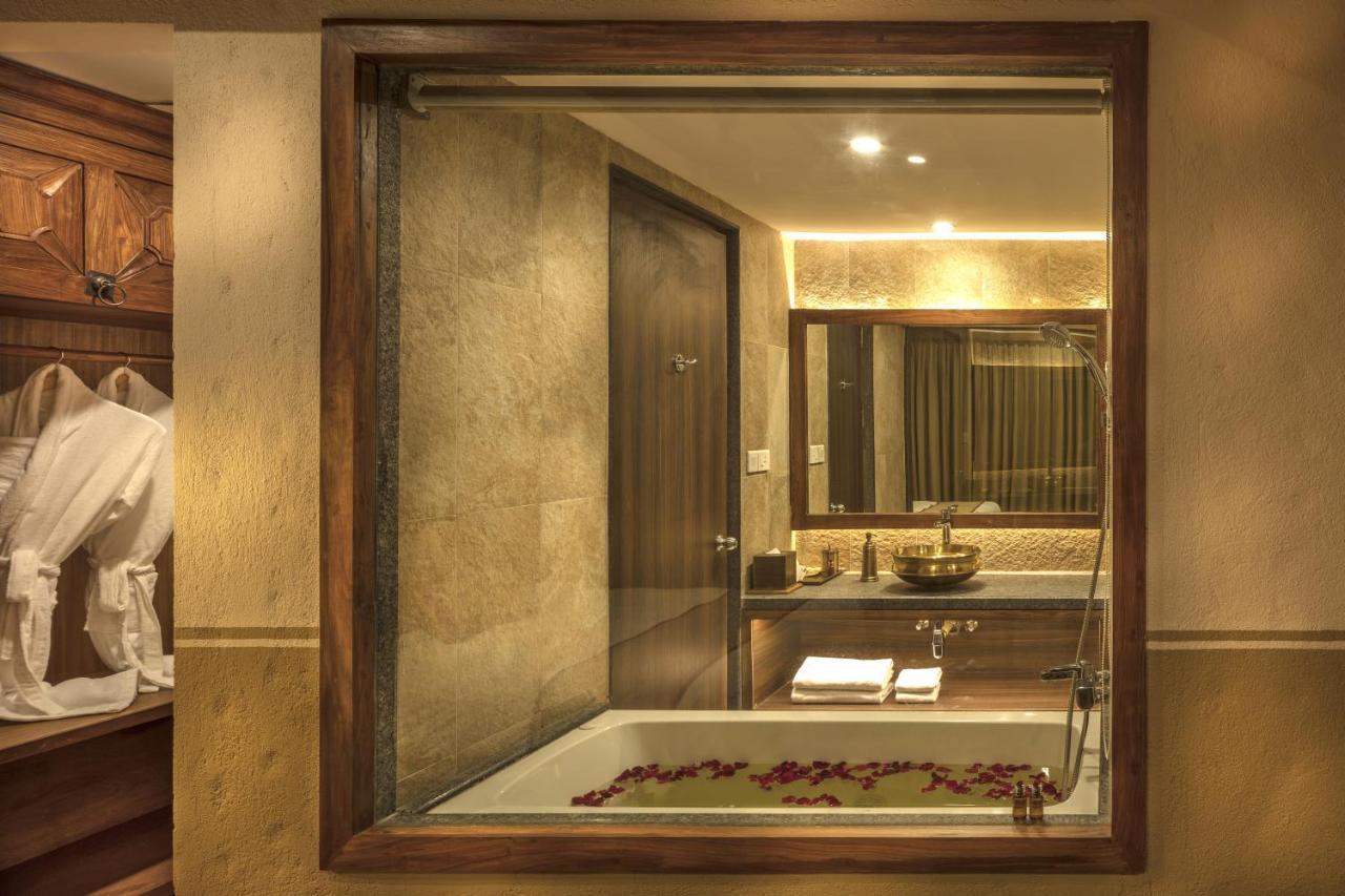 Nepali Ghar Hotel Katmandu Dış mekan fotoğraf